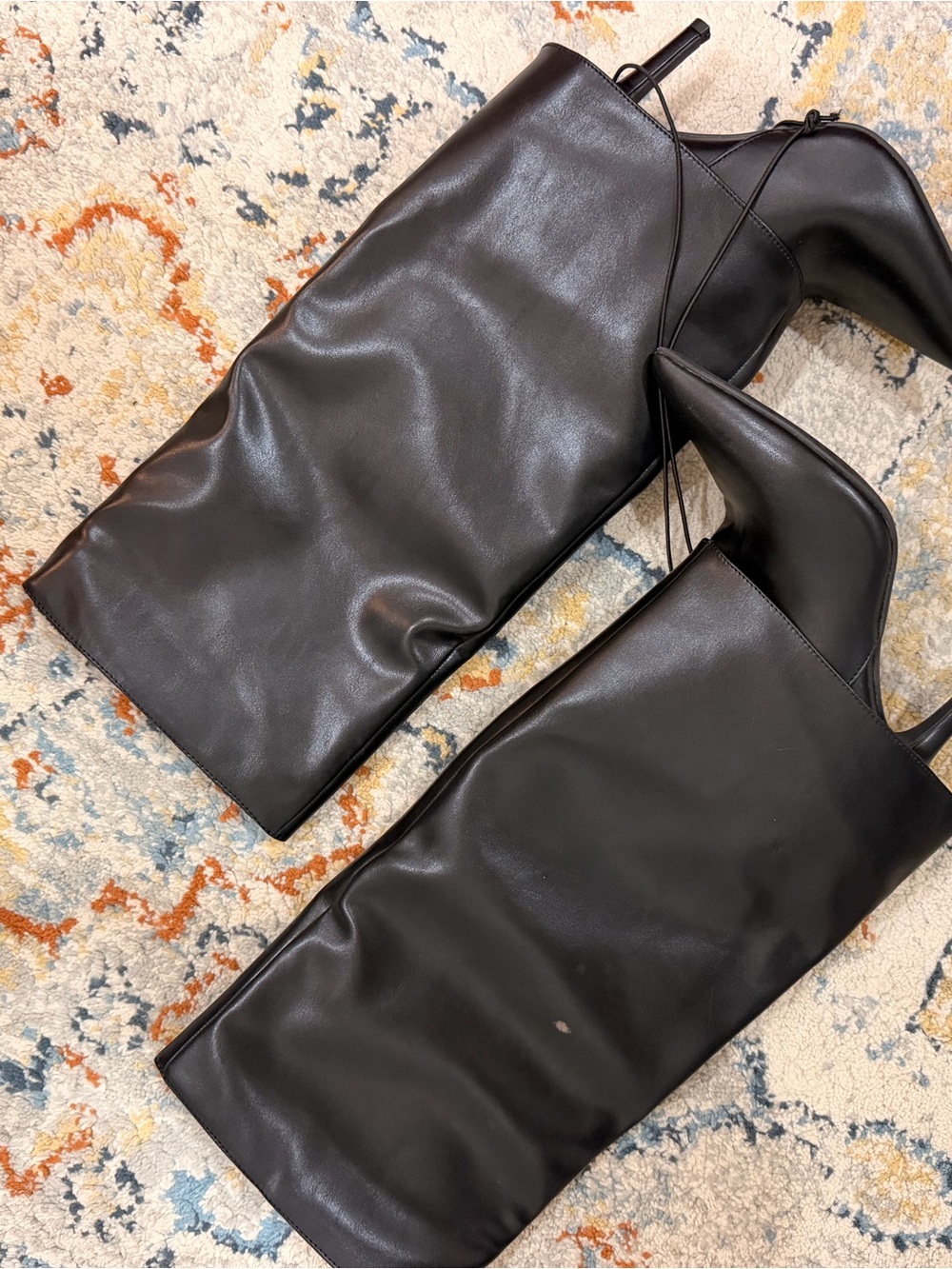 Black Leather High-Heeled Shark Boots - Size 7